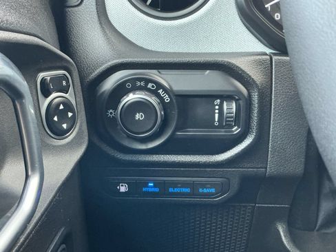 Used 2024 Jeep Wrangler Unlimited AWD/4WD image 20
