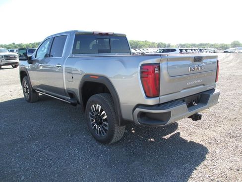 New 2026 GMC Sierra 2500 Denali Ultimate AWD/4WD image 9