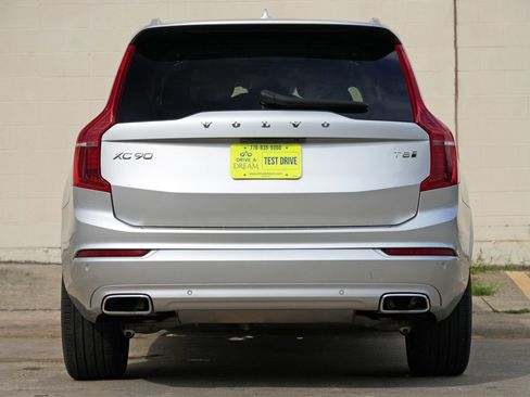 Used 2020 Volvo XC90 T8 Momentum w/ Protection Package Premier AWD/4WD image 11
