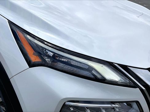 Used 2021 Nissan Rogue SV w/ Premium Package FWD image 27