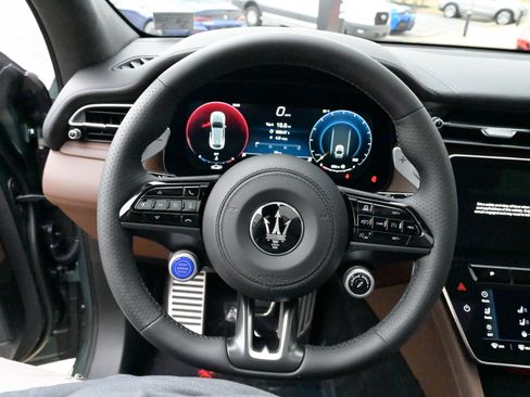 New 2026 Maserati Grecale Modena image 22