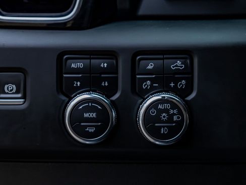 Used 2024 GMC Sierra 2500 Denali w/ Denali Reserve Package image 21