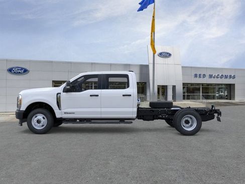 New 2026 Ford F350 XL AWD/4WD image 3