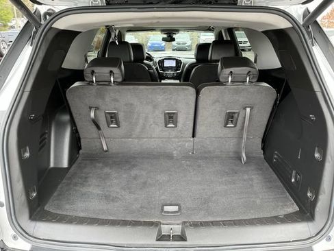 Used 2020 Chevrolet Traverse Premier w/ Redline Edition AWD/4WD image 22