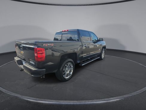 Used 2015 Chevrolet Silverado 1500 High Country w/ High Country Premium Package AWD/4WD image 8