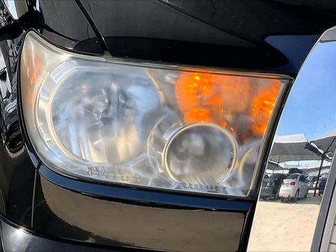 Used 2012 Toyota Tundra Limited w/ Platinum Pkg image 28