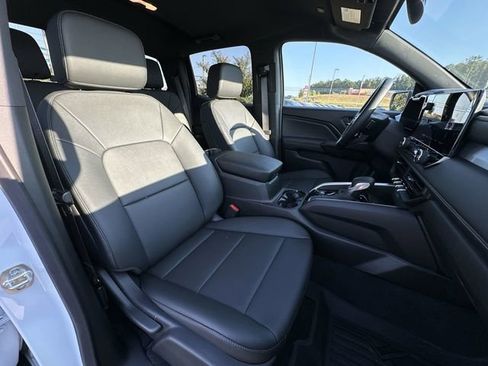 Certified 2024 Chevrolet Colorado LT w/ LT Convenience Package III image 26