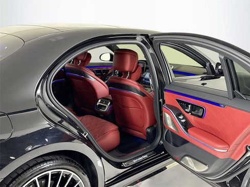 Used 2024 Mercedes-Benz S 580 4MATIC Sedan image 28