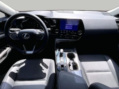 Used 2024 Lexus NX 250 FWD w/ Towing Package (2000 Lbs) image 16