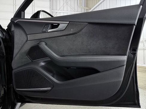 Used 2019 Audi S4 Prestige w/ Prestige Package image 31