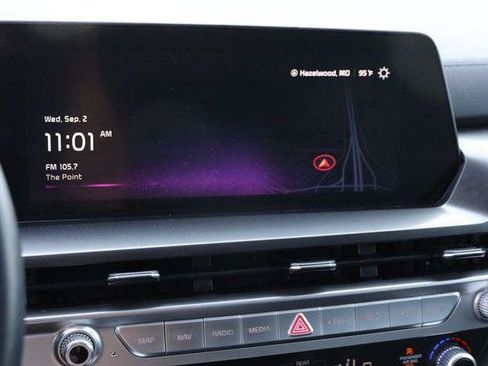 Used 2025 Kia Telluride S FWD image 19