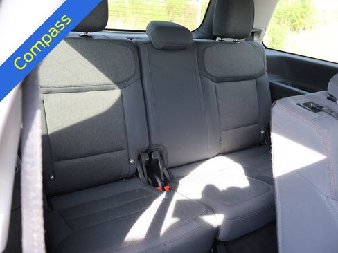 Certified 2025 Ford Expedition Active AWD/4WD image 14