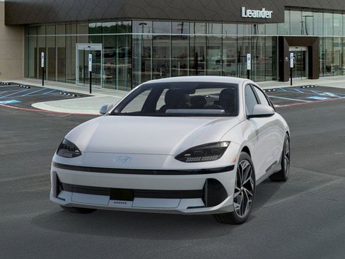 New 2025 Hyundai Ioniq 6 SEL image 6