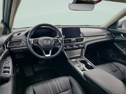 Used 2021 Honda Accord Touring image 11