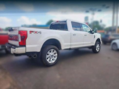 Used 2019 Ford F250 Platinum w/ Platinum Ultimate Package AWD/4WD image 8