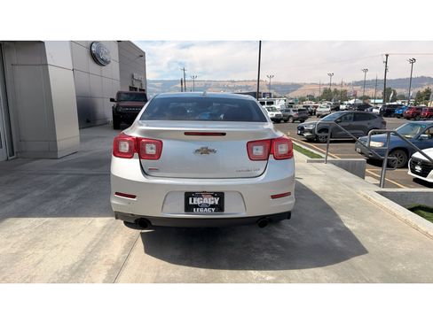 Used 2014 Chevrolet Malibu LTZ FWD image 4