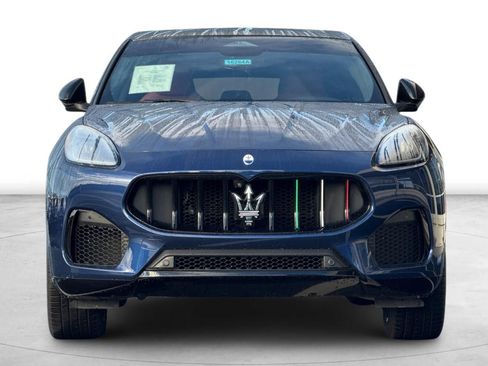 Used 2025 Maserati Grecale Modena image 10