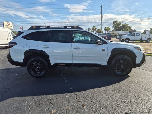 Used 2022 Subaru Outback Wilderness AWD/4WD image 4