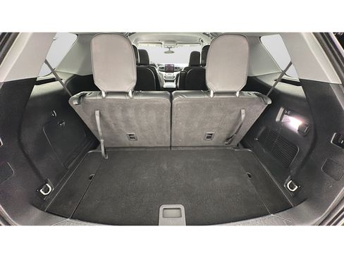 Used 2023 Ford Explorer XLT w/ Equipment Group 202A AWD/4WD image 21