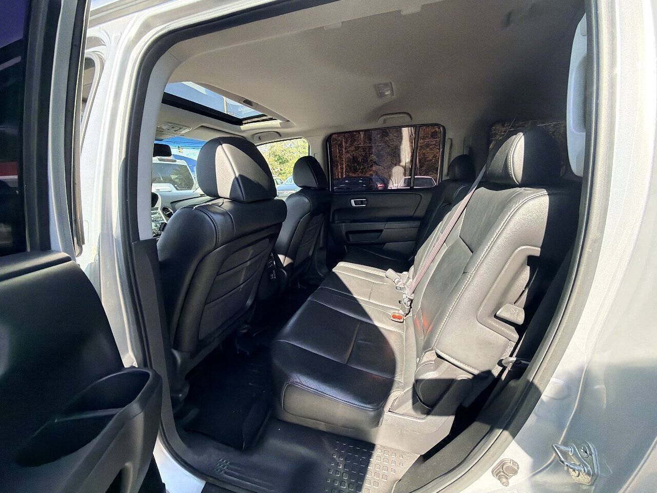 Used 2010 Honda Pilot EX-L image 43