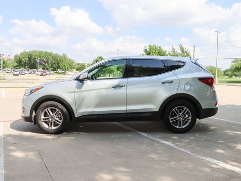 Used 2017 Hyundai Santa Fe Sport image 4