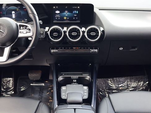 Used 2021 Mercedes-Benz GLA 250 image 19