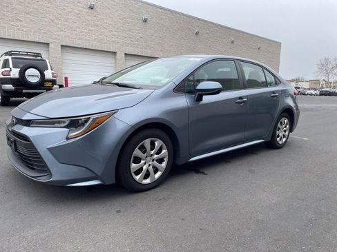 Used 2024 Toyota Corolla LE image 4