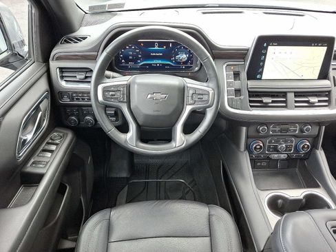 Used 2023 Chevrolet Tahoe Z71 w/ Z71 Off-Road Package AWD/4WD image 12
