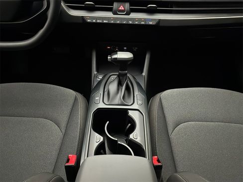 New 2025 Kia K4 LXS image 23