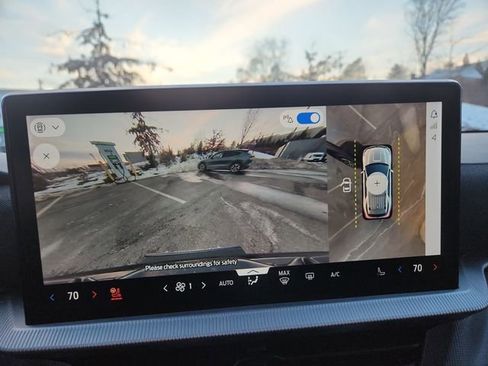 Certified 2025 Ford Explorer ST-Line AWD/4WD image 25