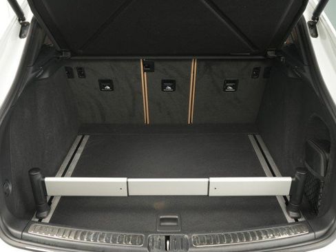 Used 2022 Porsche Macan S image 65