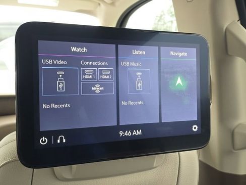 Used 2021 GMC Yukon XL Denali w/ Denali Premium Package image 21