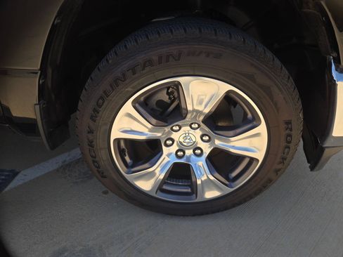 Used 2023 RAM 1500 Laramie AWD/4WD image 27