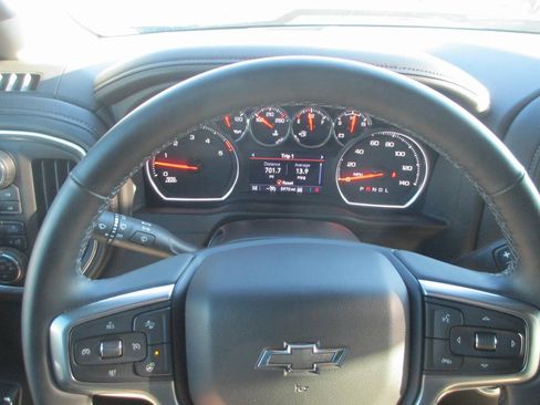 Certified 2023 Chevrolet Silverado 2500 LTZ w/ LTZ Plus Package image 29