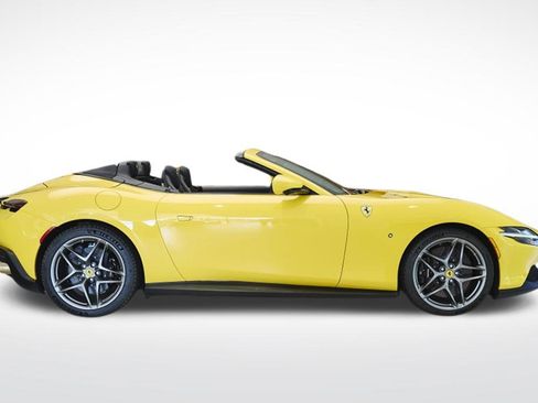 Used 2025 Ferrari Roma Spider RWD image 6