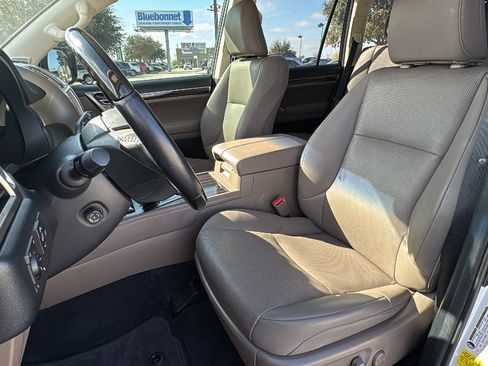 Used 2021 Lexus GX 460 Premium image 14