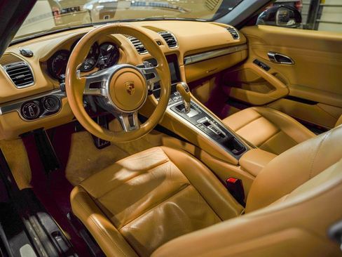 Used 2016 Porsche Boxster image 4