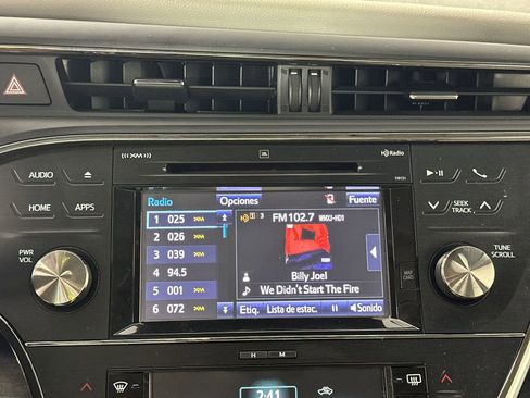 Used 2016 Toyota Avalon Limited w/ Toyota Safety Sense Package image 18