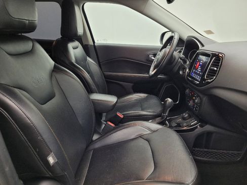 Used 2018 Jeep Compass Limited w/ Navigation Group AWD/4WD image 21