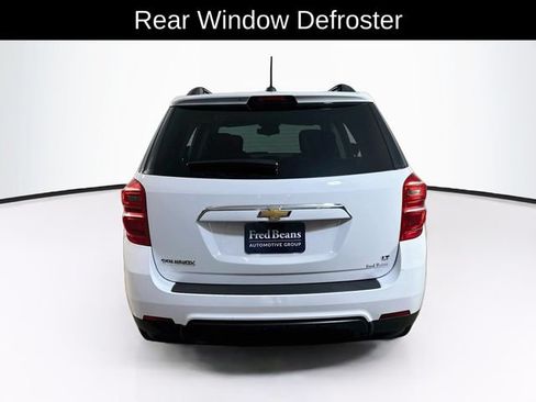 Used 2017 Chevrolet Equinox LT w/ Convenience Package FWD image 9
