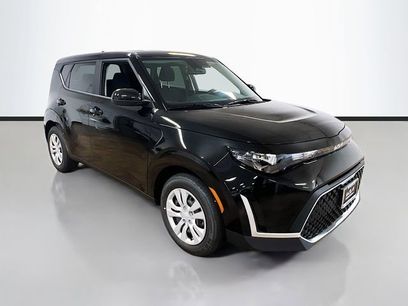 New 2025 Kia Soul LX