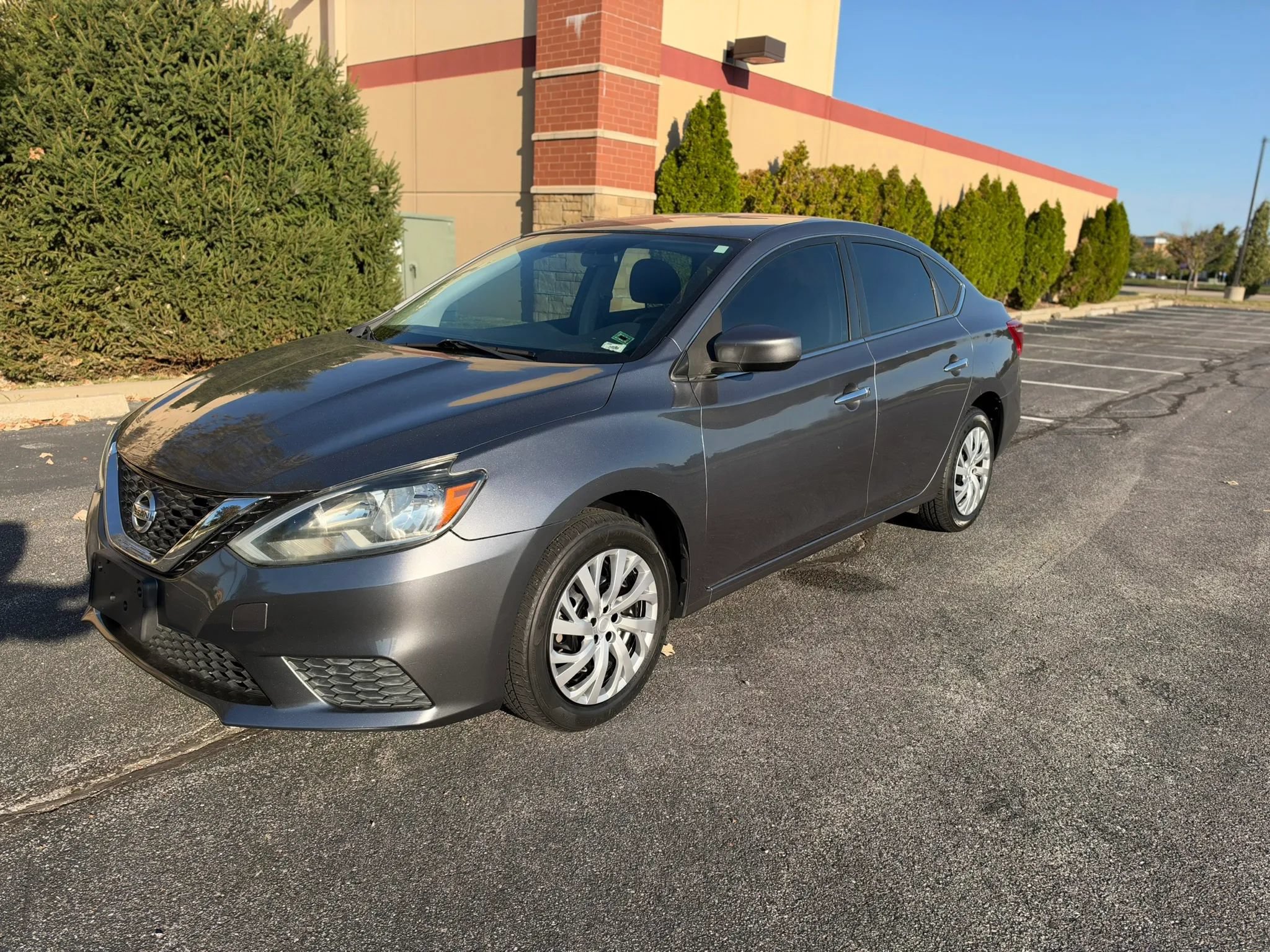 Used 2017 Nissan Sentra S FWD image 1