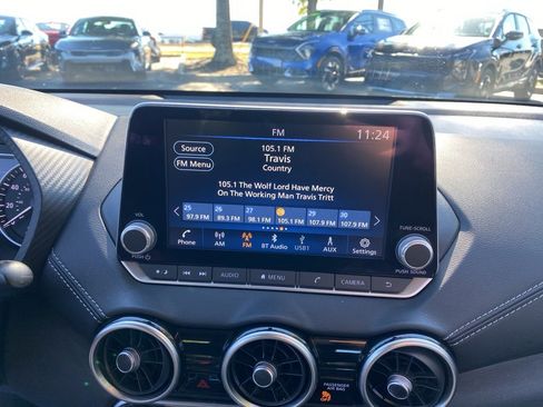 Used 2023 Nissan Sentra SV image 23