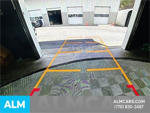 Used 2022 Chevrolet Tahoe Z71 w/ Z71 Off-Road Package image 36