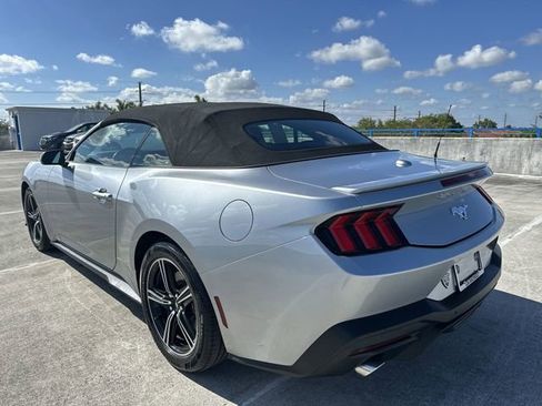 Used 2025 Ford Mustang Premium image 35