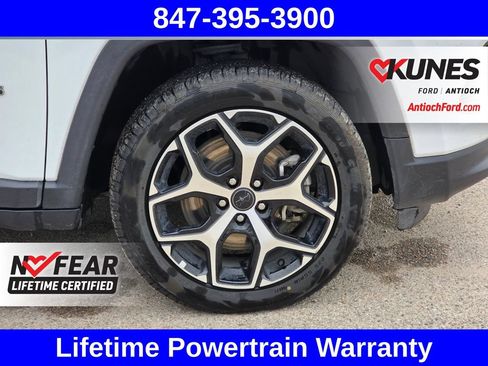Used 2025 Jeep Compass Limited AWD/4WD image 13