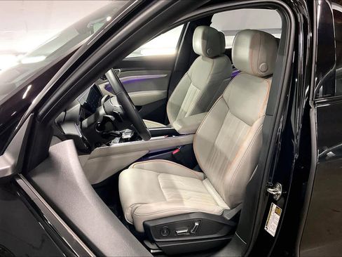 Used 2024 Audi Q8 e-tron Prestige w/ Prestige Package image 26