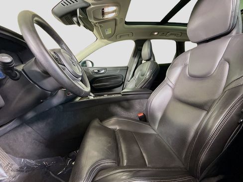 Used 2023 Volvo XC60 B5 Ultimate w/ Protection Package Premier FWD image 22