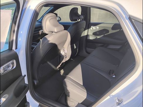 New 2025 Hyundai Ioniq 6 SEL image 17