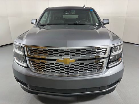 Used 2020 Chevrolet Suburban LT AWD/4WD image 4